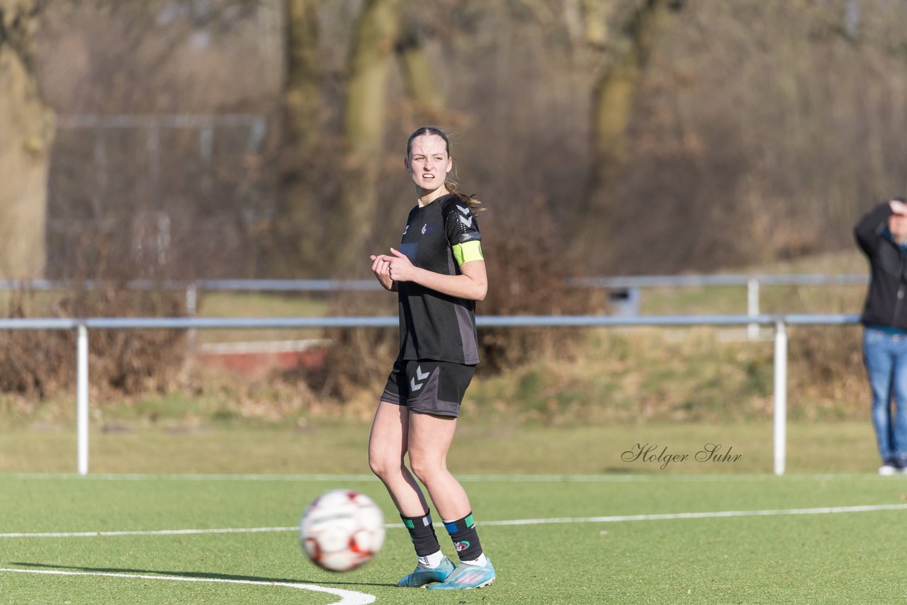 Bild 182 - wBJ SV Wahlstedt - SV Henstedt Ulzburg : Ergebnis: 0:1